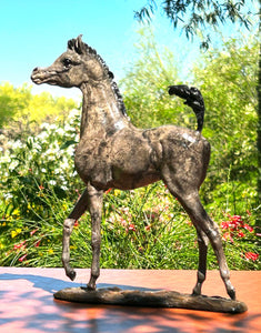 Escultura de potro de bronce en miniatura "Be Audacious".