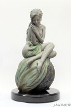 Load image into Gallery viewer, &quot; Solitaire &quot; table top size Bronze Sculpture.
