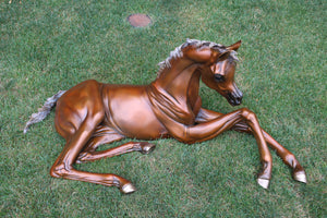 "Esperanza" Escultura de potro de bronce de tamaño natural. 