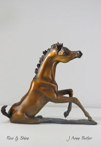 Escultura de potro de bronce en miniatura "Rise and Shine". 6,75" de alto